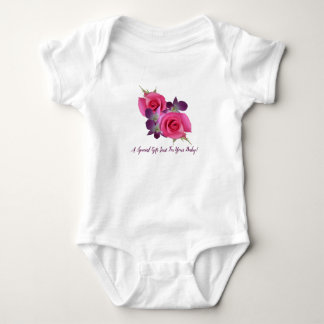 Roze rozen paarse orchideeën babymeisje eendelig b romper