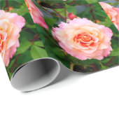 Roze rozenbloemen in een briefkaart van een tuin cadeaupapier (Rol Hoek)