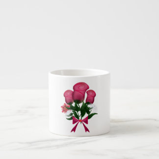 Roze rozenboeket met bloemenslint espresso kop