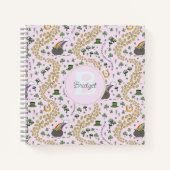Roze Schattige n' Curvy St Patricks Day Shamrocks  Notitieboek (Voorkant)