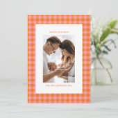 roze Sinaasappel geruite Schattigee plezier verti Feestdagenkaart (Staand voorkant)