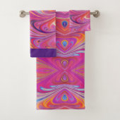 Roze Sinaasappel Swirls Groovy Design Bad Handdoek (Insitu)