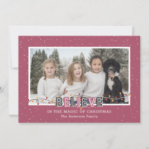 Roze sneeuw gelooft in de magische foto feestdagenkaart