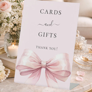 Roze strik meisje ontvangst kaarten cadeaus bord reclamebord met voetstuk