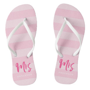 Roze stripes personaliseren met de naam Mrs. Teenslippers