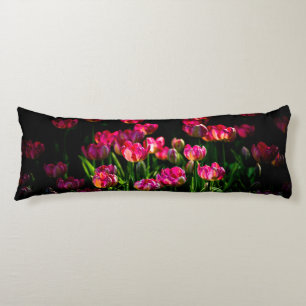 Roze tulpbloemen lichaamskussen