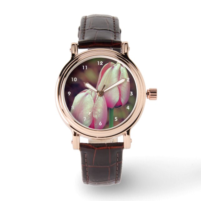 Roze tulpbloemen met regendruppels horloge (Voorkant)