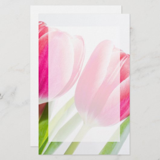 Roze tulpen met groene bladeren Foto Briefpapier (Voorkant / Achterkant)