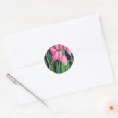 Roze tulpen ronde sticker (Envelop)