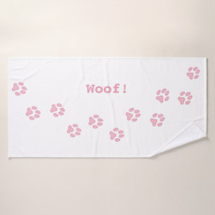 Roze verf afdrukken bevestigen de persoonlijke naa badhanddoek