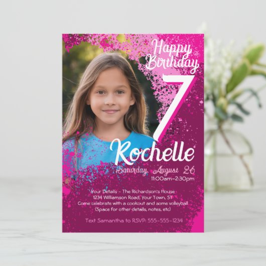 Roze Verf Splatter Foto 7e Verjaardag Uitnodigen Kaart (Staand voorkant)