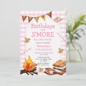 Roze Verjaardag zijn S'mores Fun Kampvuur Gingham Kaart (Staand voorkant)