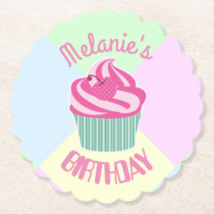 Roze verjaardagscupcake op maat kartonnen onderzetters