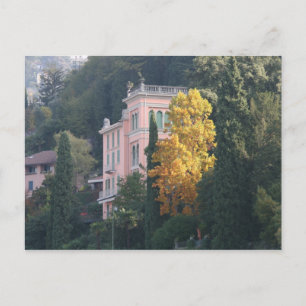 Roze Villa in de Herfst Briefkaart