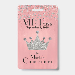 Roze VIP-badge met zilveren kroon voor Quinceañera Badge