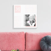Roze voeg je foto Gingham Modern Monogram toe Canvas Afdruk (Insitu (Woonkamer))