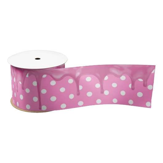 Roze vorst op pooldots lint (Spoel)
