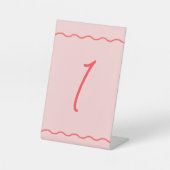Roze Wavy Retro Trouwtafel Nummer Reclamebord Met Voetstuk (Voorkant)