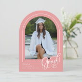 Roze Wit Elegante Foto 2025 Afstudeerder Aankondig Kaart (Staand voorkant)