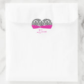 Roze, Wit, en Zwart Damast Love Sticker (Tas)