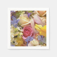 Roze, witte rozen, Paarse, gele irissen