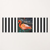 Roze witte streep met Flamingo Black is anders Yogamat (Voorkant (horizontaal))