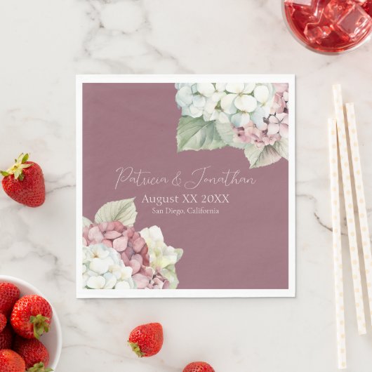 Roze & Witte Waterverf Hydrangea Flowers op Blush Servet (Insitu)