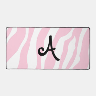 Roze zebrastrepen en monogram bureaumat