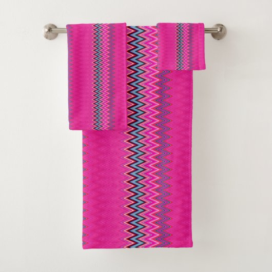 Roze Zigzag Bad Handdoek (Insitu)