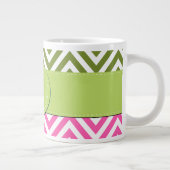 Roze zigzag, Groene Zigzag, Chevron, Monogram Jumbo Mok (Rechts)