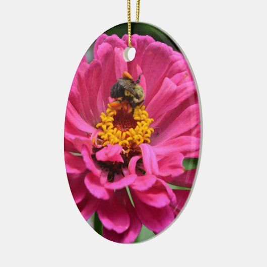Roze Zinnia en Bumble bee Keramisch Ornament (Links)