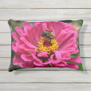 Roze Zinnia roze bloemenhommel honingbij Buitenkussen