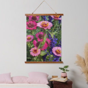 Roze Zinnias en Blauwe Salvia Floral Hangend Wandkleed