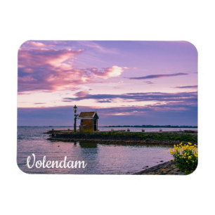 Roze zonsondergang over het meer magneet