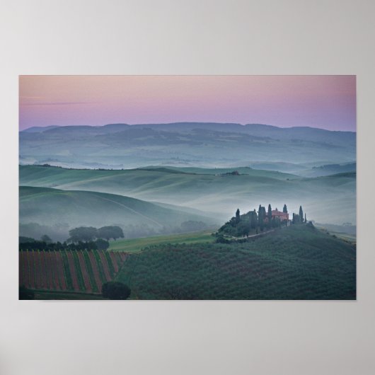 Roze zonsopgang boven het poster van het Toscaanse (Voorkant)