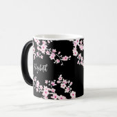 Roze zwarte Cherry Blossom Monogram Magische Mok (Voorkant links)