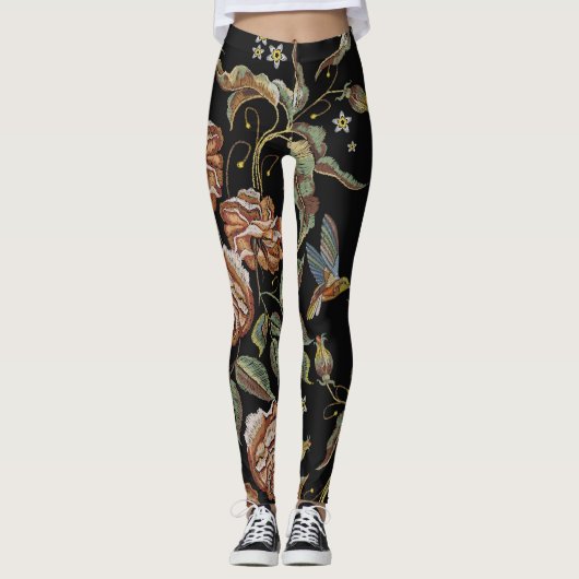 Rozen borduurwerk, Renaissance stijl. Leggings (Voorkant)