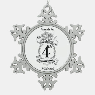 Rozen en wijnstokken Romantic 4e Jubileum Tin Sneeuwvlok Ornament