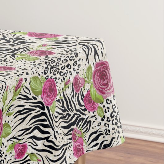 Rozen op dierpatronen tafelkleed (Voorbeeld)