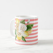 Rozen op roze strepen koffiemok (Voorkant links)