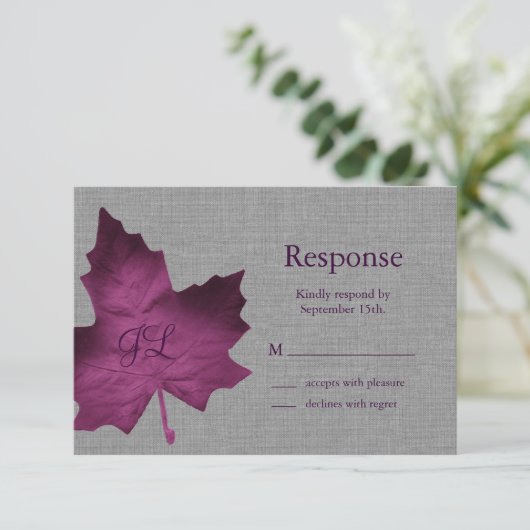 RSVP monogramme de lin pourpre (Debout devant)