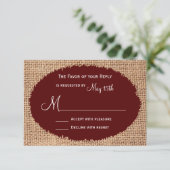 RSVP Rustisch land Burlap Maroon Red Wedding RSVP (Staand voorkant)