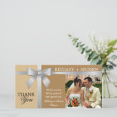 Ruban d'argent et Merci de Mariage d'or antique (Debout devant)