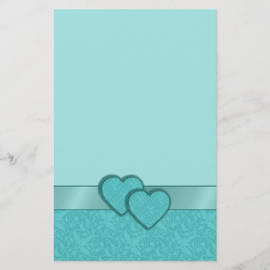Ruban de satin de turquoise et papeterie de coeurs (Devant)