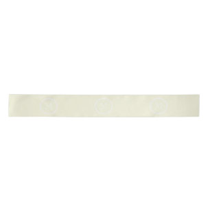 Ruban En Satin À extrémité élevé beige décoré d'un monogramme