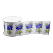 Ruban En Satin Bluebonnets texans sur blanc avec une focalisation (Bobine)
