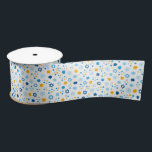 Ruban En Satin Chanukah Etoiles juives Snowflakes Blanc Bleu Or<br><div class="desc">Ajoutez un peu de couleur de vacances et pétillez avec ce design amusant de papier d'emballage Chanukah. Convient aux enfants ou aux adultes, aux entreprises ou aux besoins d'enveloppement de cadeaux de famille. Il y a des sacs-cadeaux, du papier-mouchoir et du ruban pour un look Chanukah complet, ou vous pouvez...</div>