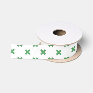 Ruban En Satin Croix verte coutures sur blanc