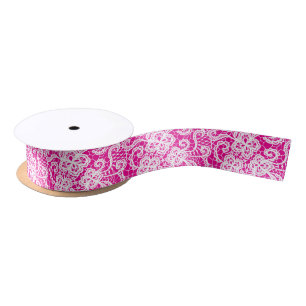 Ruban En Satin Dentelle blanche sur rose vif
