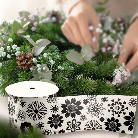 Ruban En Satin Joli jeu moderne noir et blanc motif floral